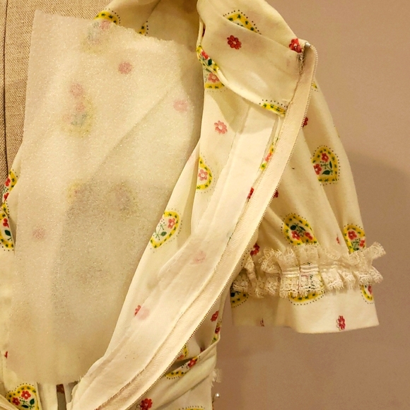 Vintage 70s Handmade Lace Trim Sweetheart Top & Swirl Skirt - Picture 10 of 10